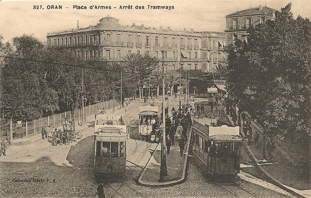 318-place d'Armes vers 1919.jpg